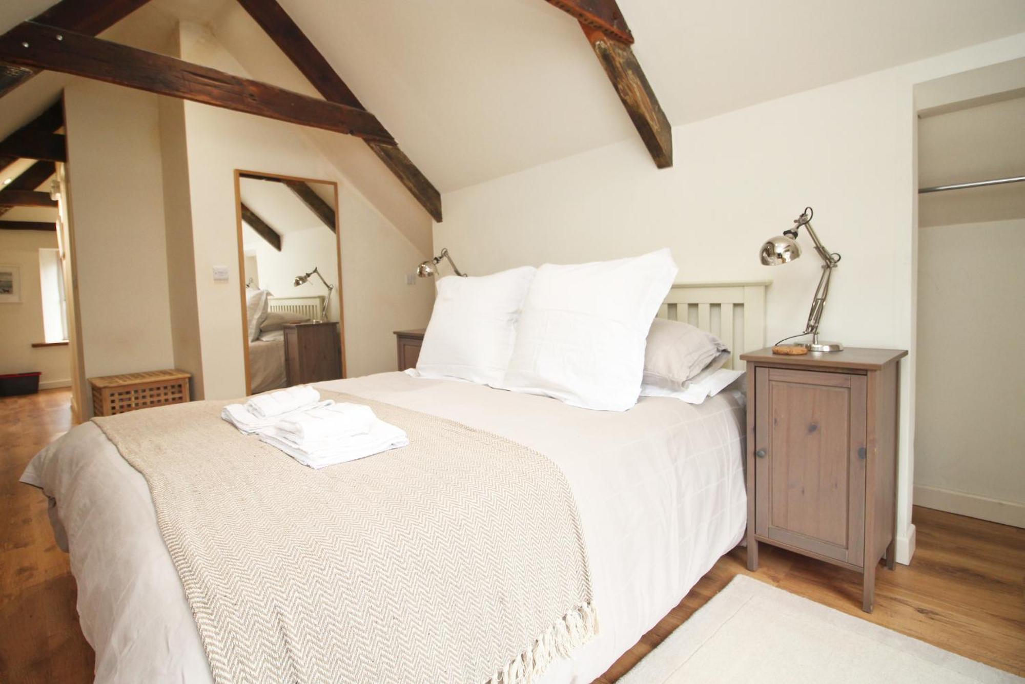 Town Centre Apartment With Parking Padstow Exterior photo